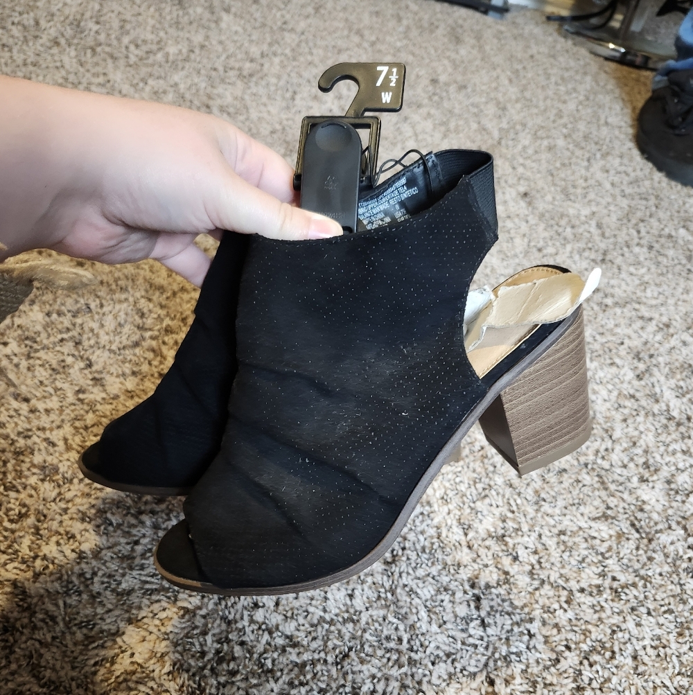 Time and Tru Black Open-Toe Block Heels Booties 7.5 W